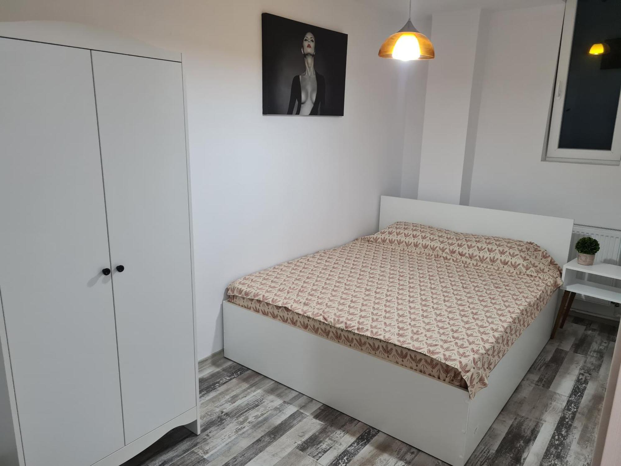 Luxury Mall First Apartments Bacău Extérieur photo